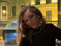 SunnivaHewell from LiveJasmin