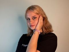 SunnyDutton from LiveJasmin