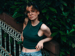 SunnyTeazee from LiveJasmin