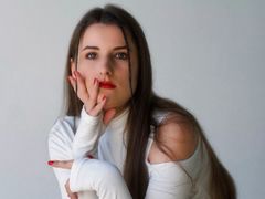 PumpkinSpicy - female with brown hair webcam at ImLive