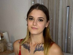 SuzyMiu from LiveJasmin