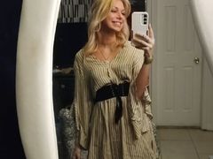 SuzySweetSteps from LiveJasmin