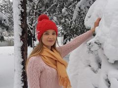 SweetJoly - blond female with  small tits webcam at LiveJasmin