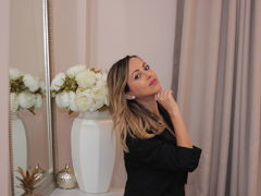 SweetyDoll11 - blond female with  big tits webcam at LiveJasmin