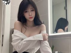 SylviaLsla from LiveJasmin