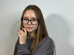 SynneDrover - female with red hair and  big tits webcam at LiveJasmin