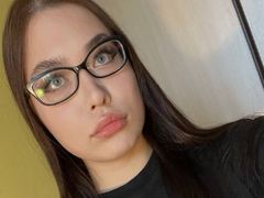 SynthiaViscardi from LiveJasmin