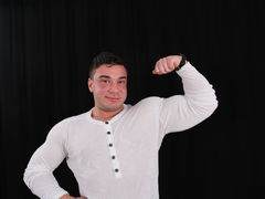 sylvadreampecs - male webcam at LiveJasmin