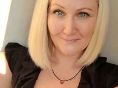 TaissyaSea - blond female with  big tits webcam at LiveJasmin