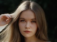 TaitAppling - female with brown hair webcam at LiveJasmin