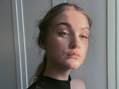 TaitColeman - female with brown hair webcam at LiveJasmin