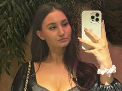 TaiteHearing from LiveJasmin