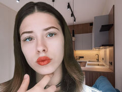 TaliaRosy - female with brown hair webcam at LiveJasmin