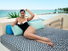 TamaraKlose - female with black hair and  big tits webcam at LiveJasmin