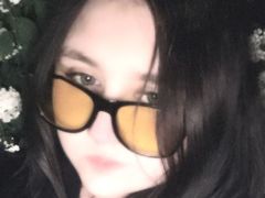 TammyHolland - female with brown hair and  big tits webcam at LiveJasmin