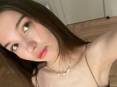 TanekaDiab - female with brown hair webcam at LiveJasmin