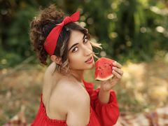TeresaStane - female with brown hair and  big tits webcam at LiveJasmin