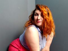 TeriQueen - female with red hair webcam at LiveJasmin