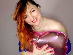 TeriQueen - female with red hair webcam at LiveJasmin