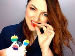 TeriQueen - female with red hair webcam at LiveJasmin