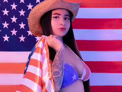 TesaWilson - female with black hair and  big tits webcam at LiveJasmin