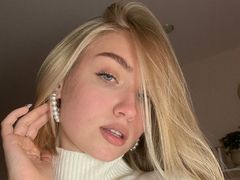 TessaBarnes - blond female with  big tits webcam at LiveJasmin