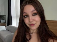TessaMyes - female with brown hair and  big tits webcam at LiveJasmin