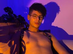 ThiagoSaenns from LiveJasmin