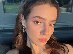 TiaCale from LiveJasmin