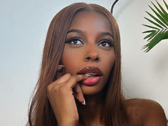 TiaCatt from LiveJasmin