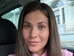 TiaLuso from LiveJasmin