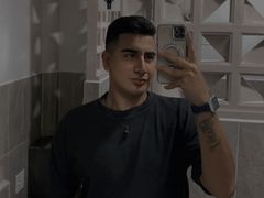 TiagoMcpal - male webcam at LiveJasmin