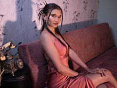 JenadeyRose - female with brown hair webcam at xLoveCam