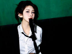 Tiaxy from LiveJasmin