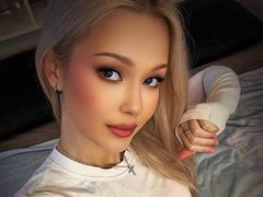 TiffanieMasino - blond female webcam at LiveJasmin