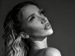 DeliciousTiffany from LiveJasmin