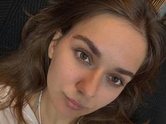 TiffanyBrooklin - female with brown hair and  big tits webcam at LiveJasmin