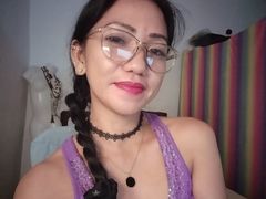 TinaJennah - female with black hair and  small tits webcam at LiveJasmin