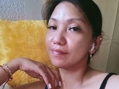 TinaJennah - female with black hair and  small tits webcam at LiveJasmin