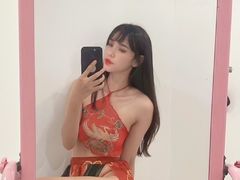 TinaKhazi - female with black hair webcam at LiveJasmin