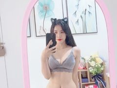 TinaKhazi from LiveJasmin