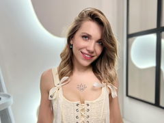 TinaSols from LiveJasmin