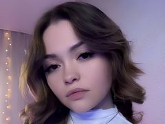 TiraSolenne from LiveJasmin