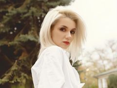 TomillaJoy from LiveJasmin