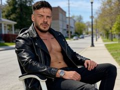 TonnyFords from LiveJasmin