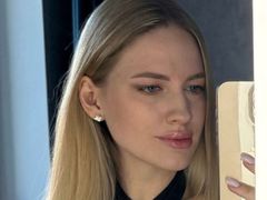 TonyaReid - blond female webcam at LiveJasmin