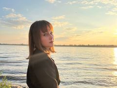 TracySletten - female with brown hair webcam at LiveJasmin