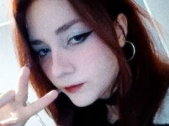 TrishaLamark - female with brown hair webcam at LiveJasmin