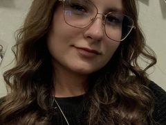 TrixieBell - female with red hair webcam at LiveJasmin