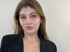 TroyShigemi from LiveJasmin